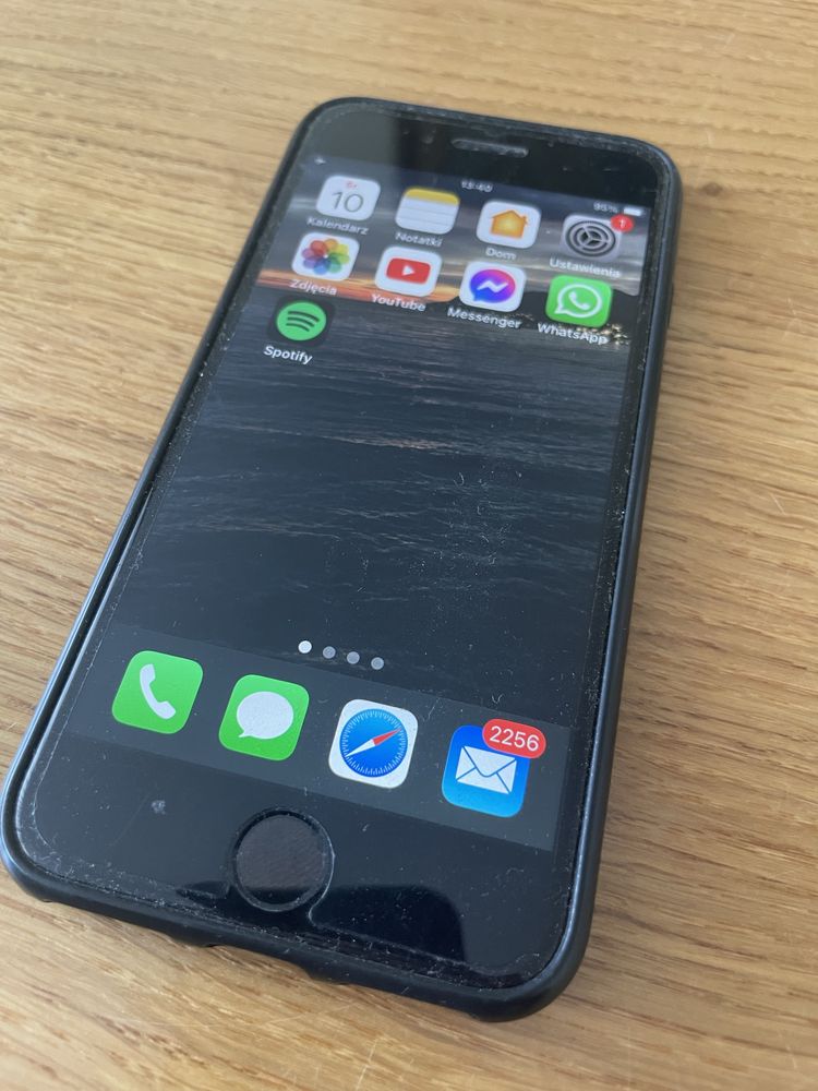 iPhone SE 2020 stan bdb
