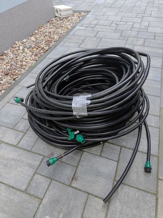 Wąż kroplujący linia nawadniająca