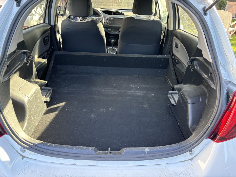 Przekladka podłoga zabudowa do Van hybryda Toyota Yaris III 2016 r