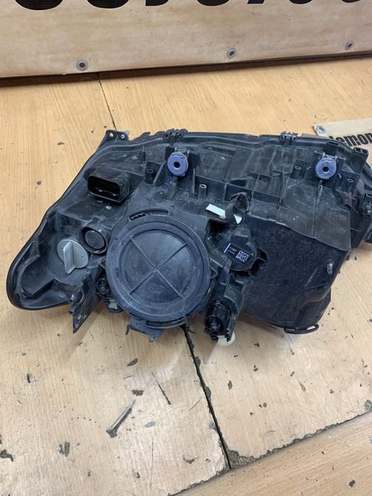 Права фара БМВ Ф30 Ф31 галоген дорестайл америка США BMW F30 F31 USA