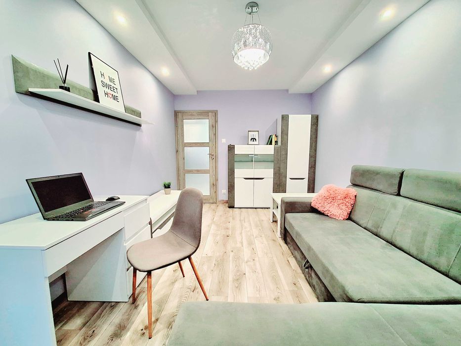 Duży pokój z balkonem, wysoki standard, blisko PKS i PKP (ul Gruntowa)