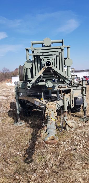 Wojskowy maszt antenowy - mobilna wieża telekomunikacyjna - h-25m