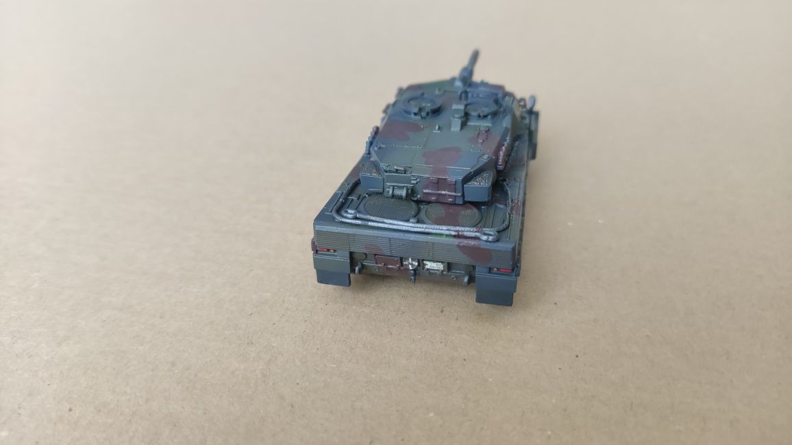 Сборная модель танка 1:72 Leopard 2A5 Revell