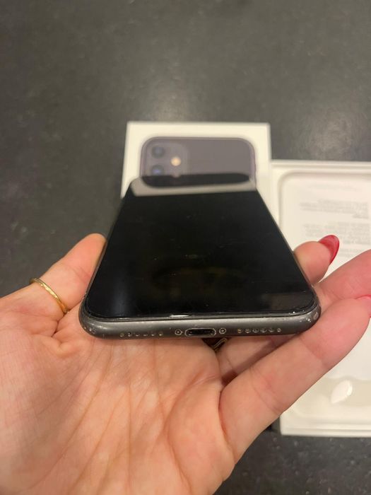 IPHONE 11 - Preto