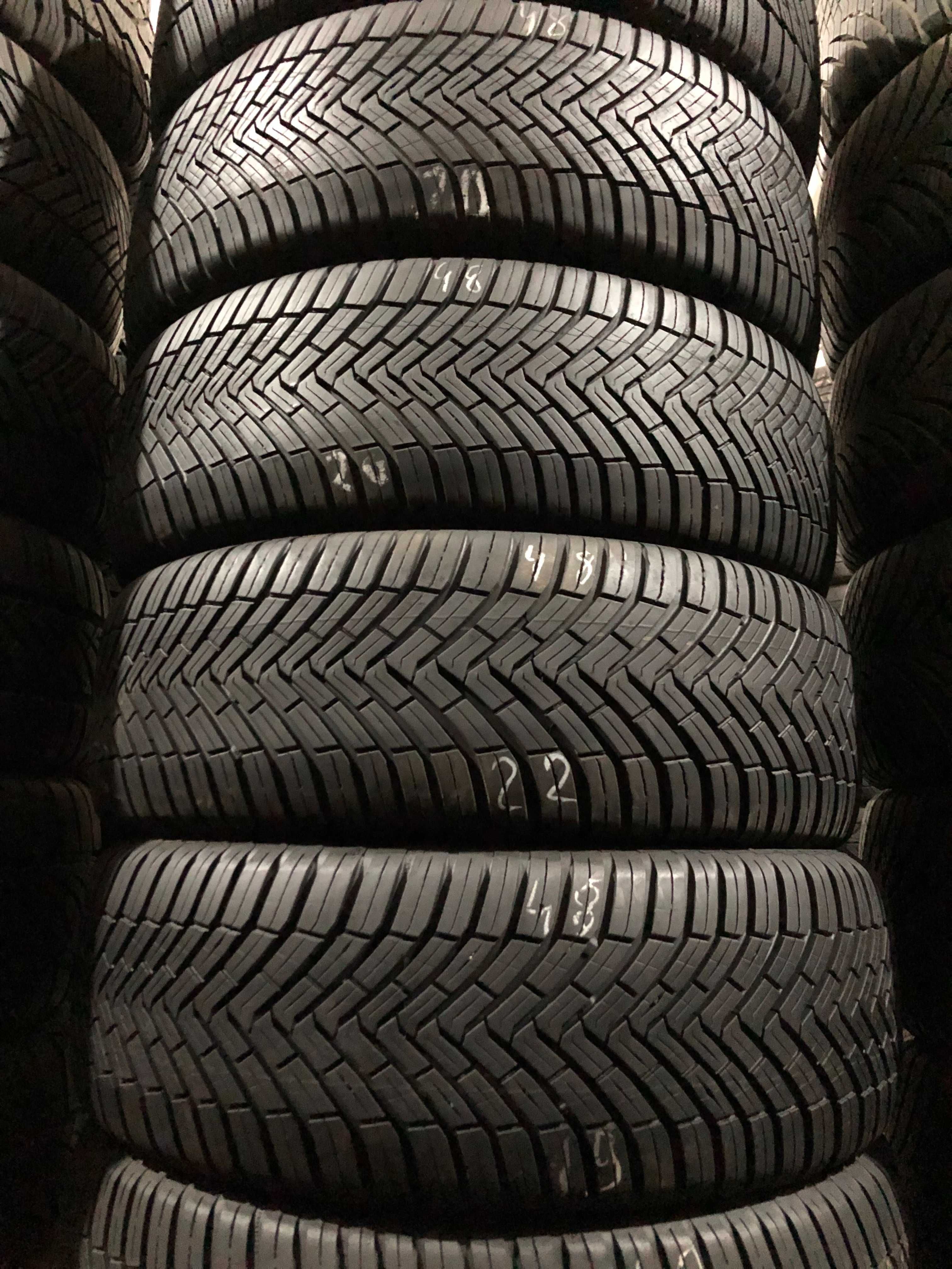 Шини 205/55 R16 Continental All Season Contact