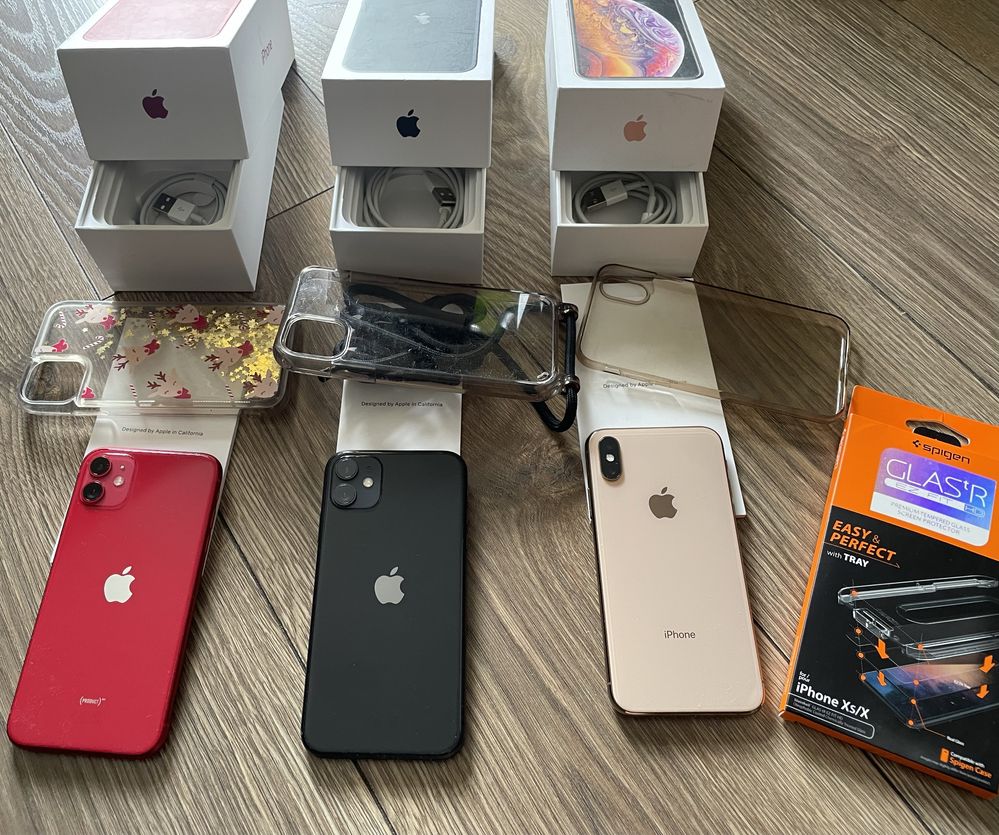 2x Apple iPhone 11 - 128Gb - 1x Apple iPhone XS 512Gb