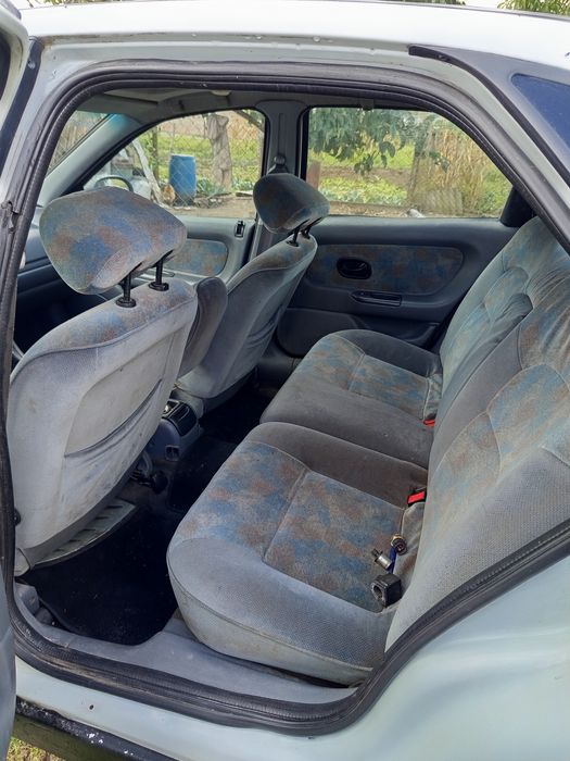 Авто Рено лагуна