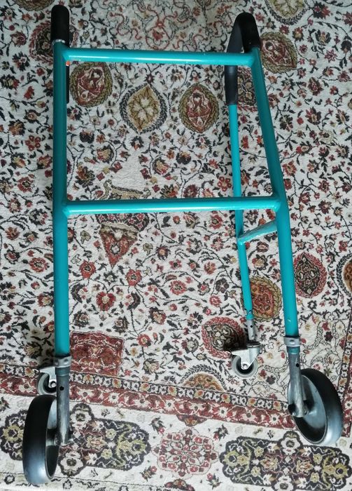 LEKKI Balkonik chodzik