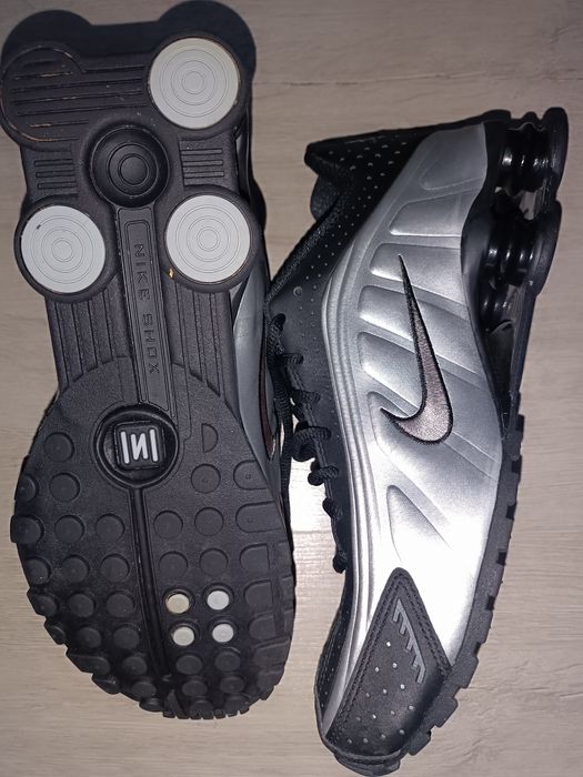 Nike Shox R4 нові