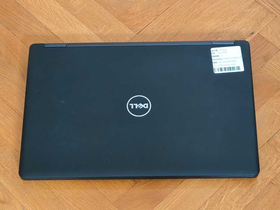 15.6" Dell Precision 3520 i5-7440hq/IPS FHD/8Gb DDR4/SSD 256Gb
