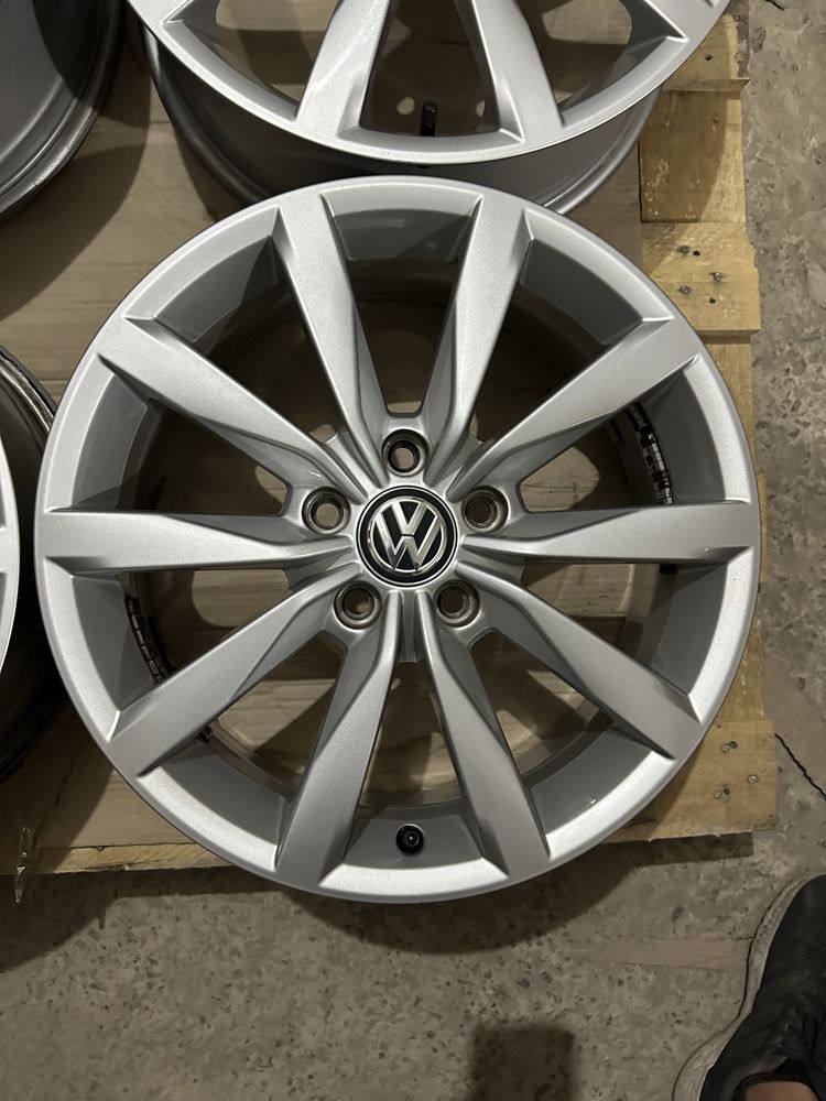 Оригінальні  диски R17 5x112/6J/ET48 VW/Skoda/Audi/Seat