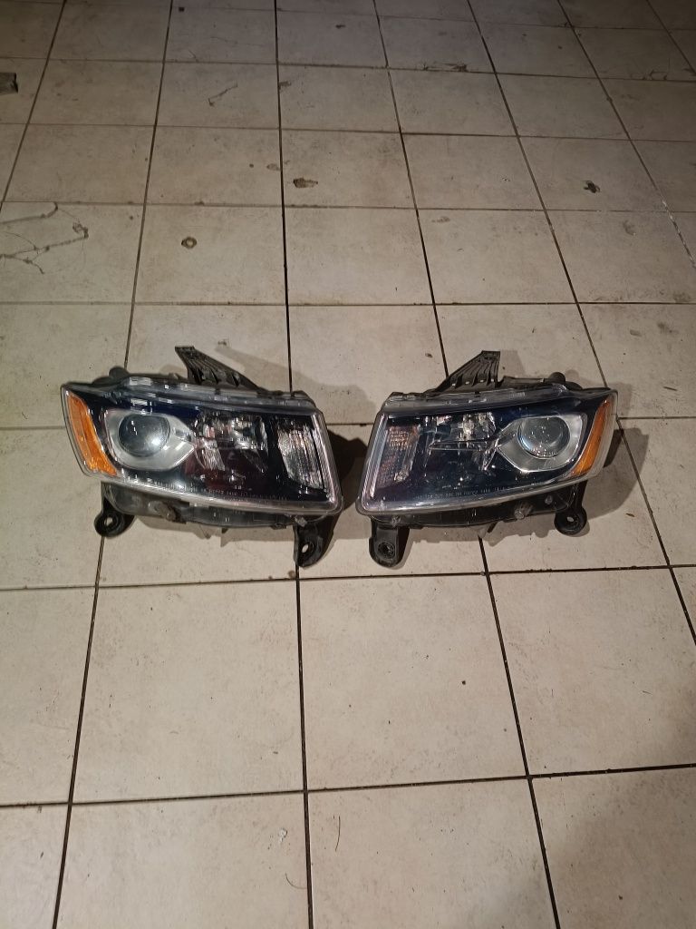 Lampy jeep wk2 przód