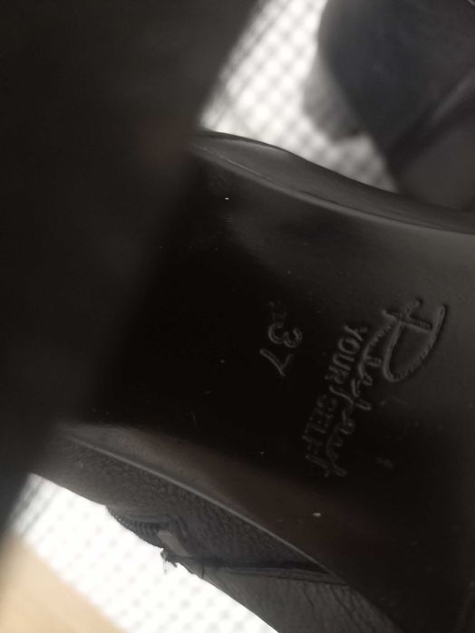 Чоботи жіночі 37 розмір