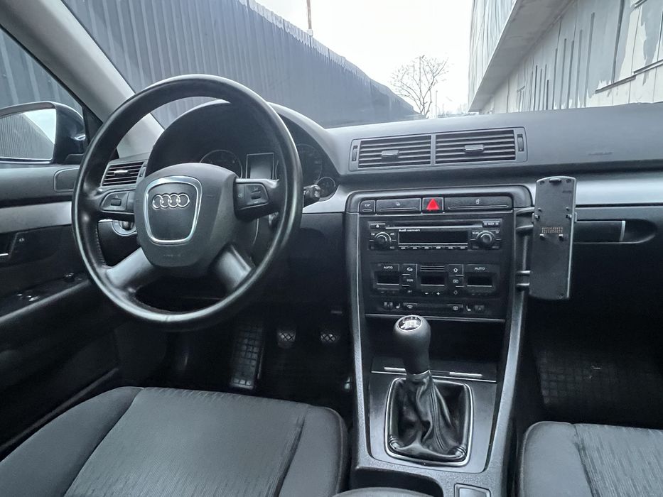 Продам ауди а4 b7