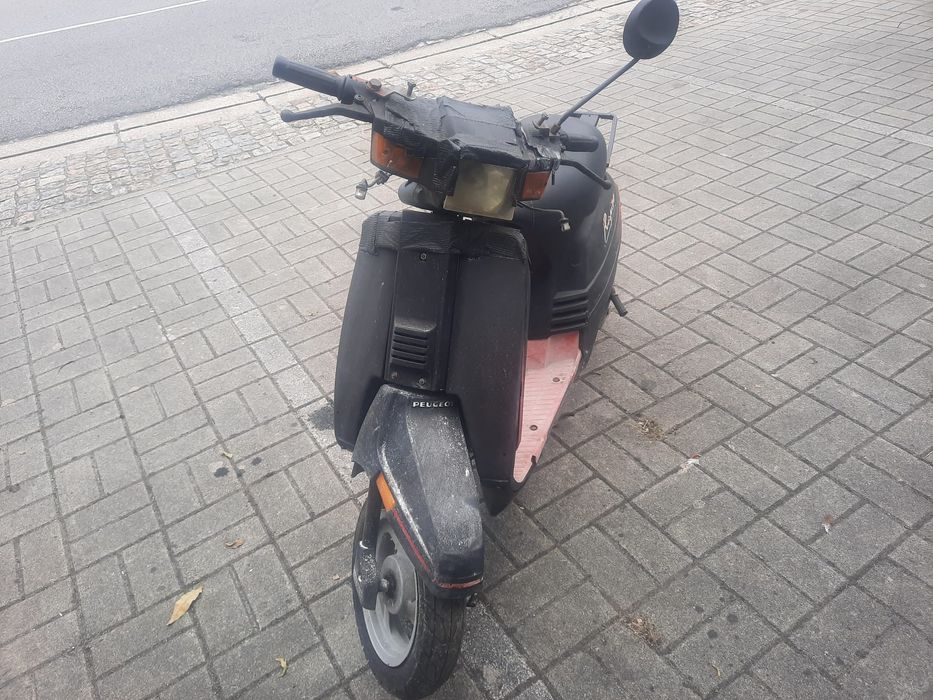 Vendo mota Peugeot