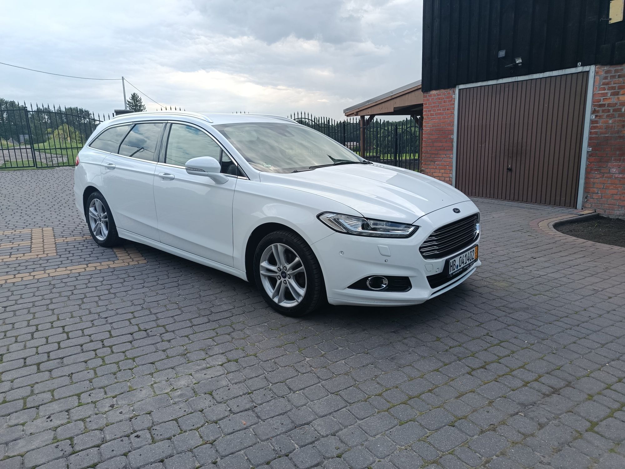 Ford mondeo-MK5-ST-2017r-2.0 180KM-Automat-Webasto-El.hak-Stan