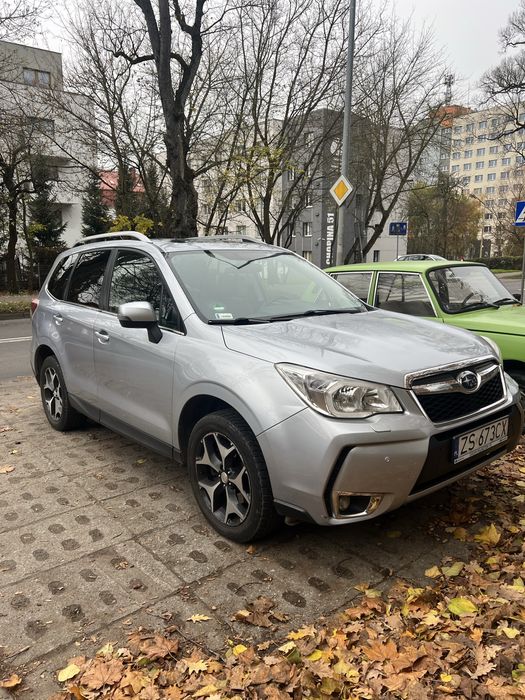 Subaru Forester XT Platinum 2.0t 241km Salon Polska