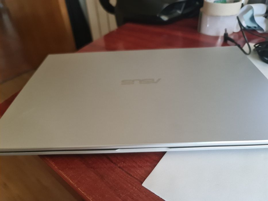 Asus i3 11ª gen 8gb ram 512gb nvme