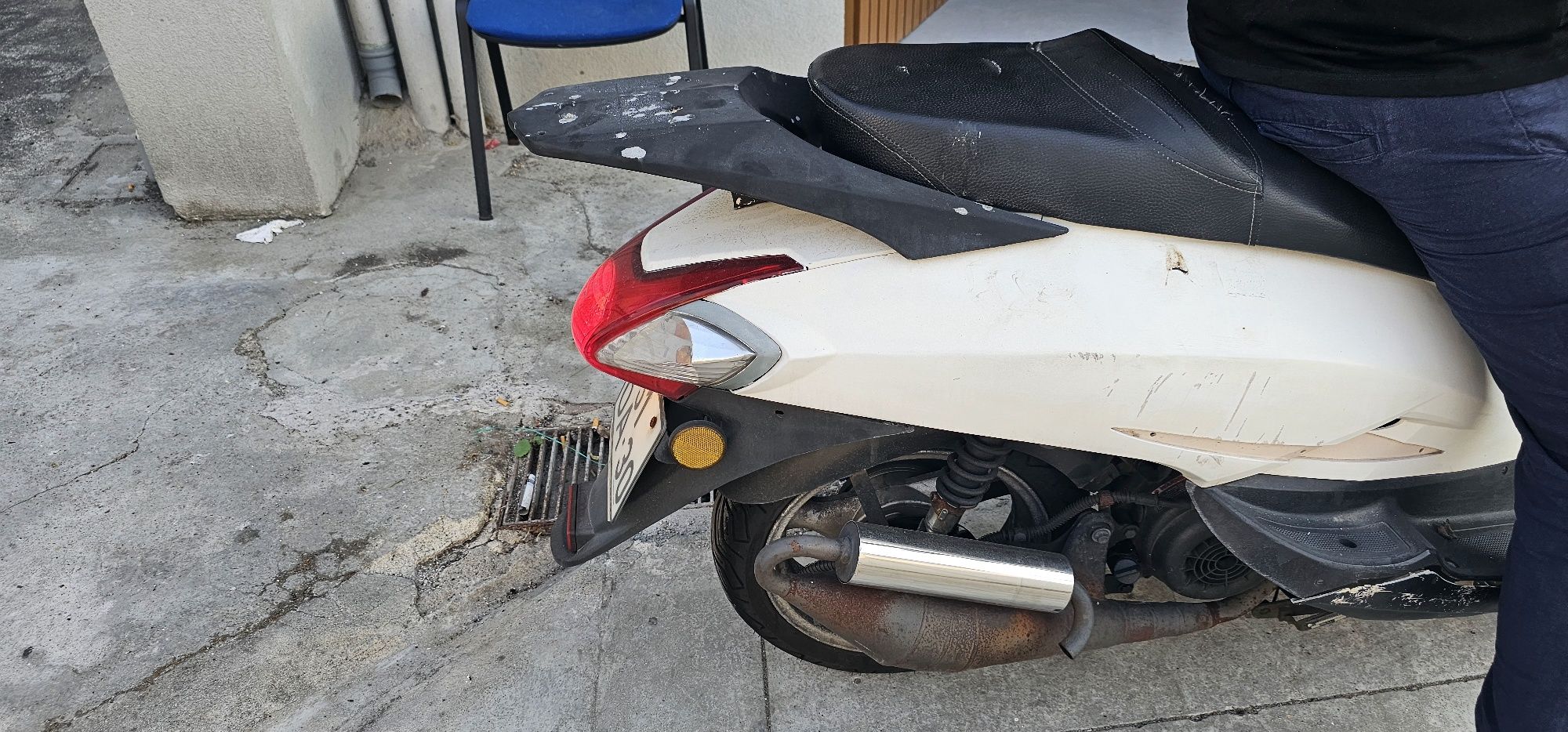 Moto benneng 125 gasolina