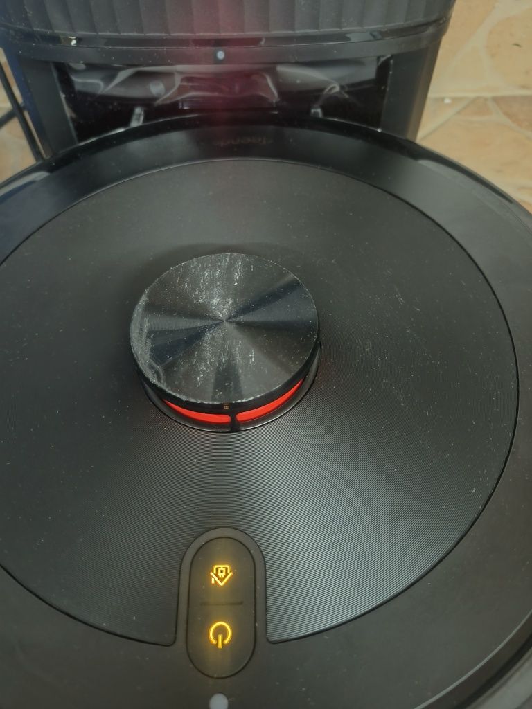 Robot sprzątający z bazą odkurzacz Teendow d10 Max