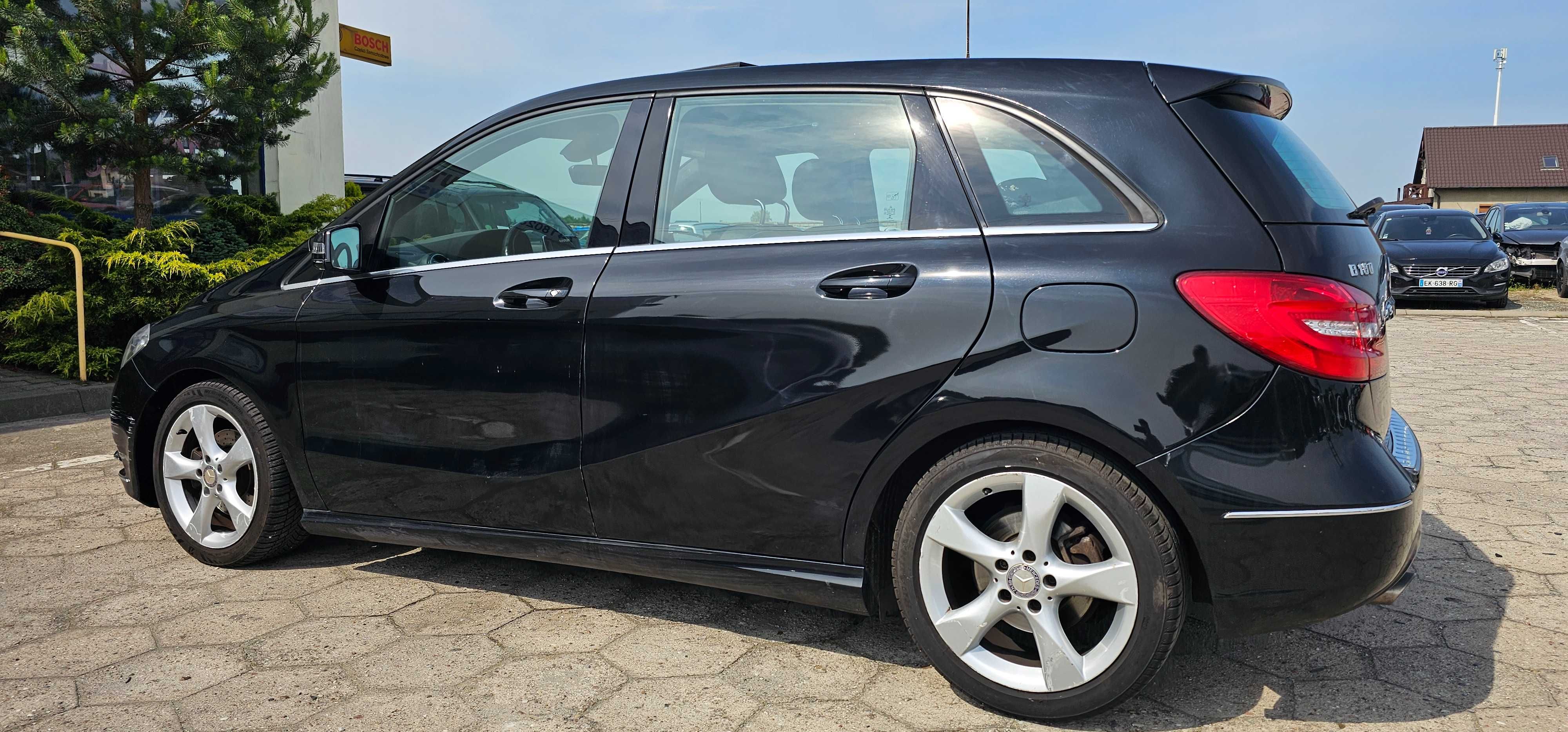 Mercedes B-Klasa W246 1.8 CDI 109 KM Automat Klima Navi Szyberdach