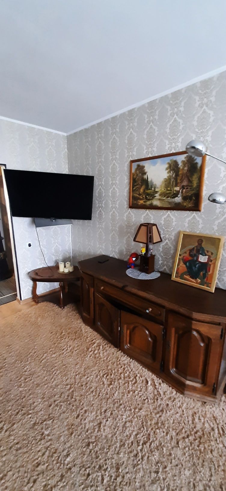 Продам Шикарную 3 комнатную квартру с шикарной мебелью и техникой квар