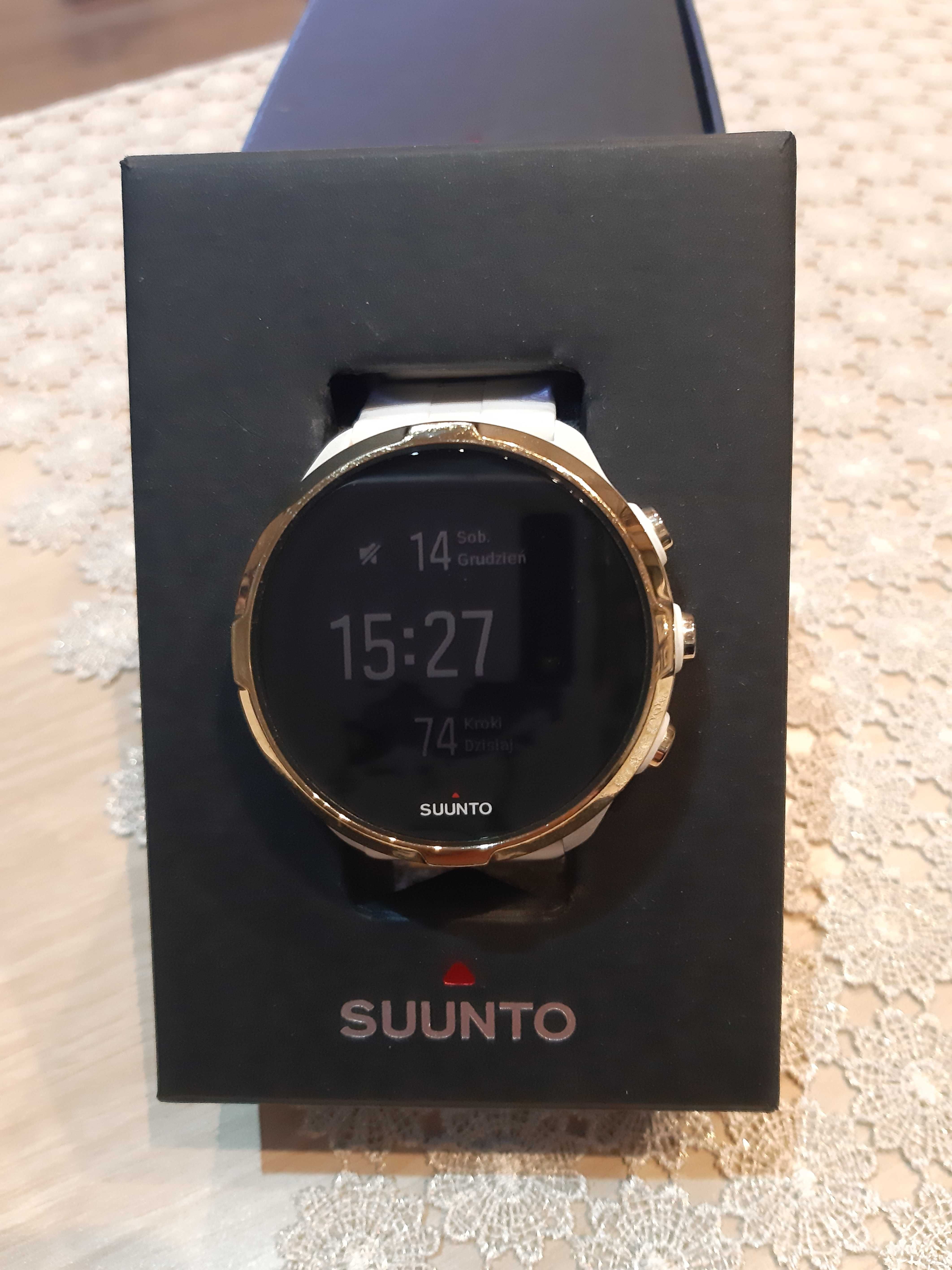 SUUNTO spartan  wrist hr gold