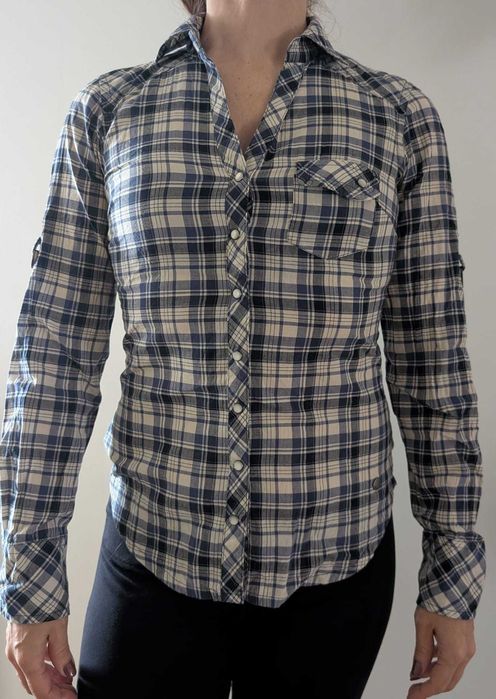camisa azul aos quadrados da marca Salsa