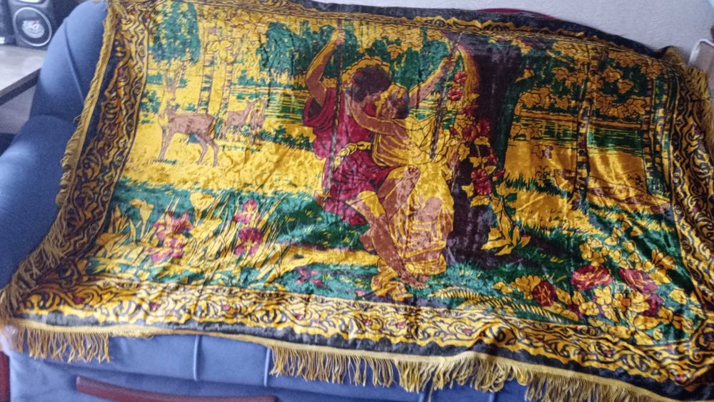 Ретро,Плюшевый ковер"Влюбленные на качелях"200х130 см.