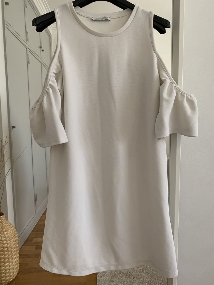 Vestido branco ZARA