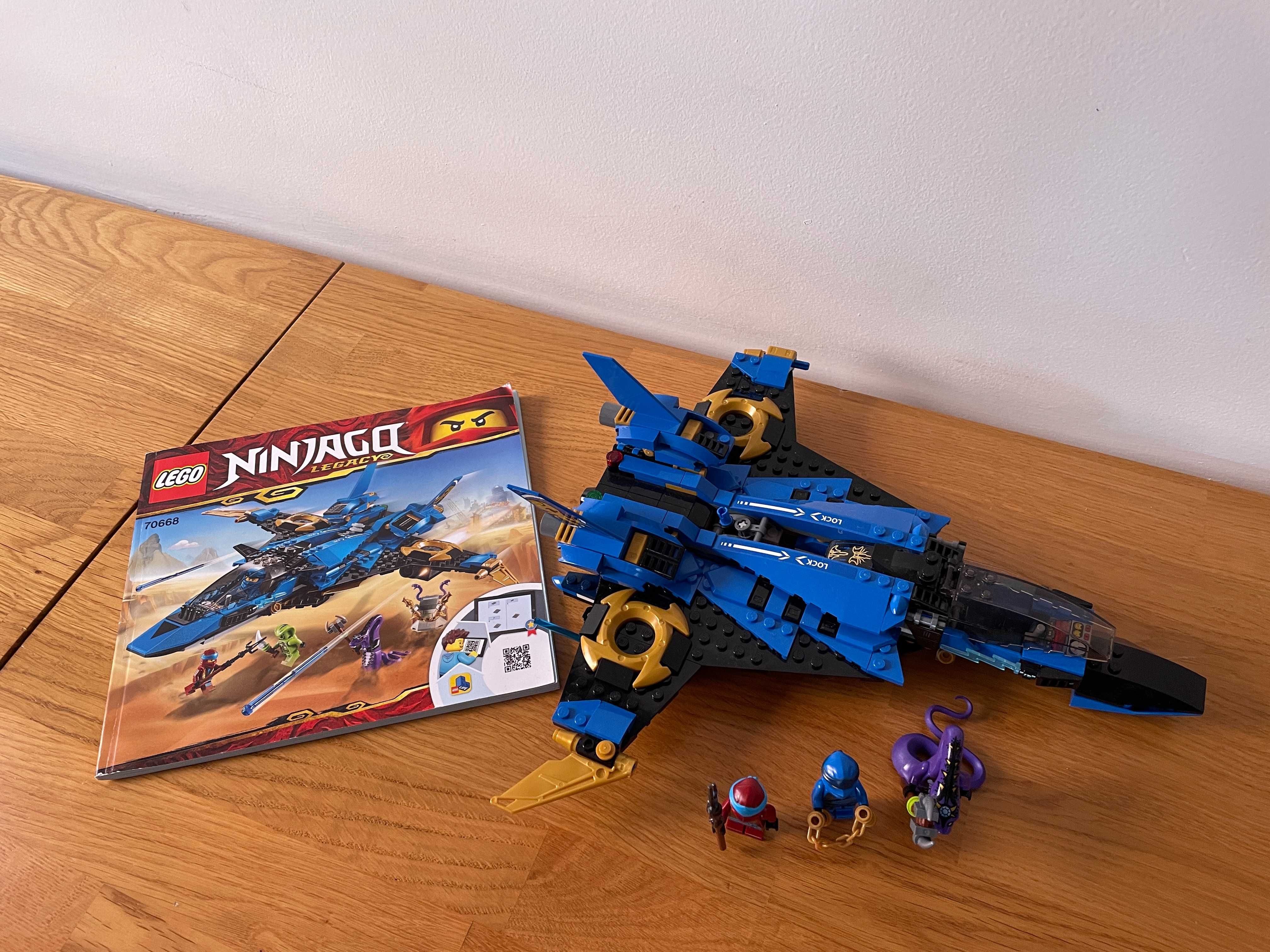 Lego Ninjago - Storm Fighter do Jay - 70668