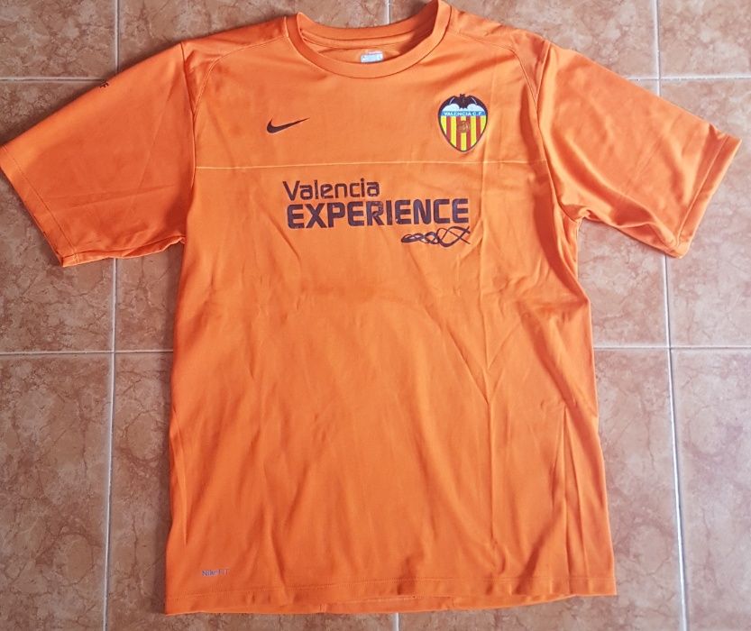 T-shirt de jogo e treino do Valência