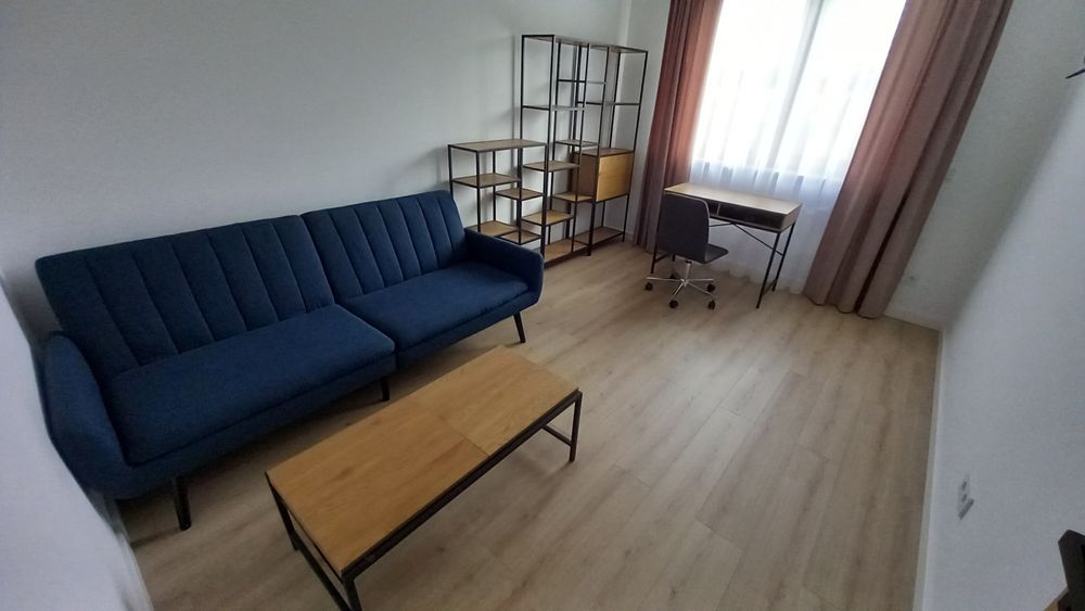 Meble do pokoju,gabinetu,stolik,sofa,,3regały,biurko krzeslo