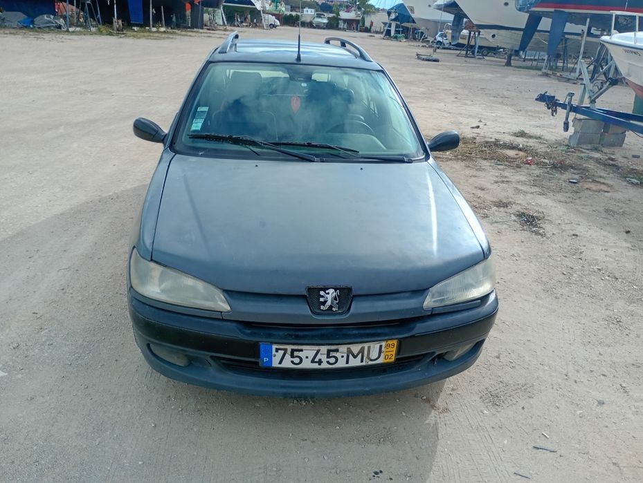 Vendo minha carinha com espensao  até próximao ano