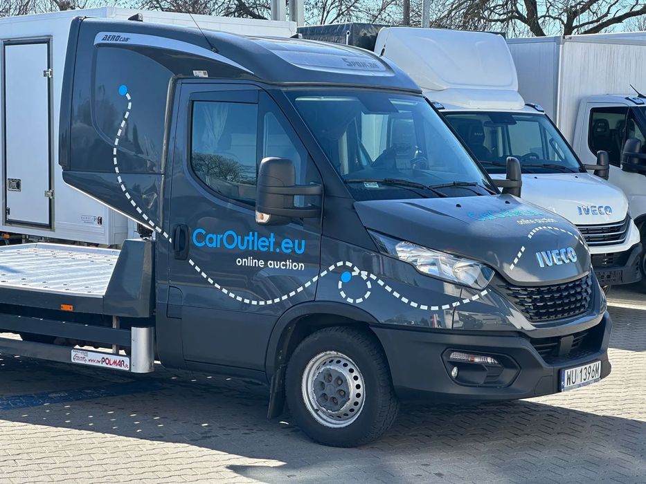 Iveco Daily 35S18  autolaweta z kabina sypialna - 3,5t na haku, klima, webasto, salon PL