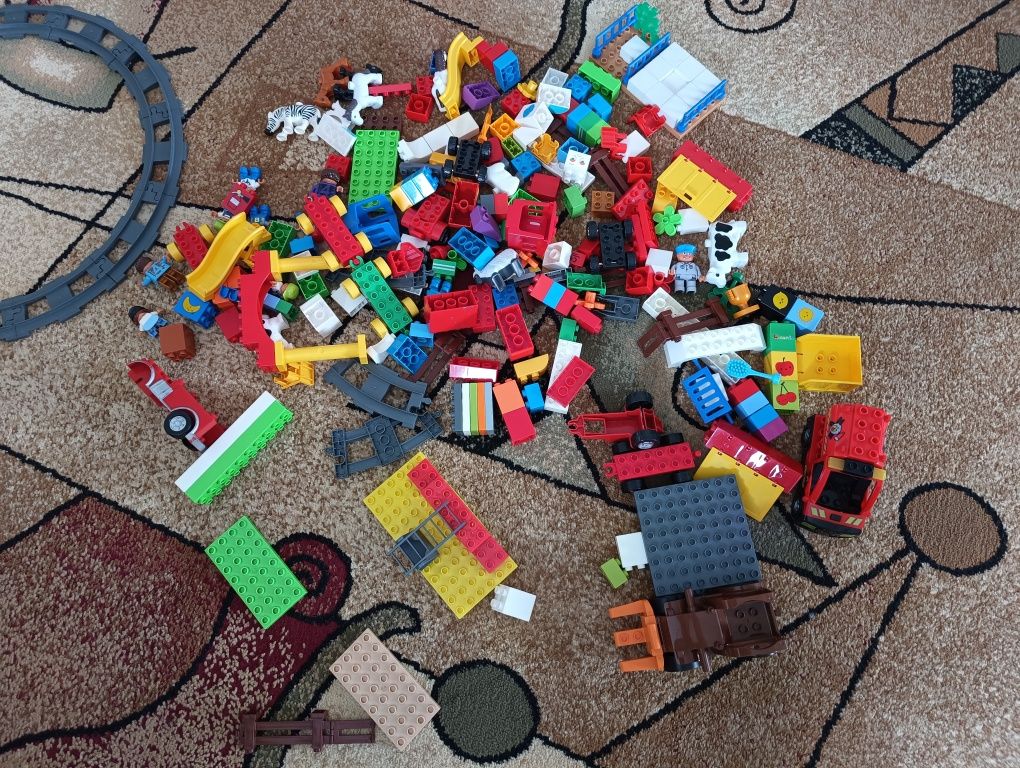 LEGO kompatybilne z Duplo zestaw lokomotywa straż zwierzątka klocki