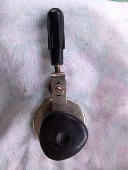 Закаточний ключ для слоїків консервація