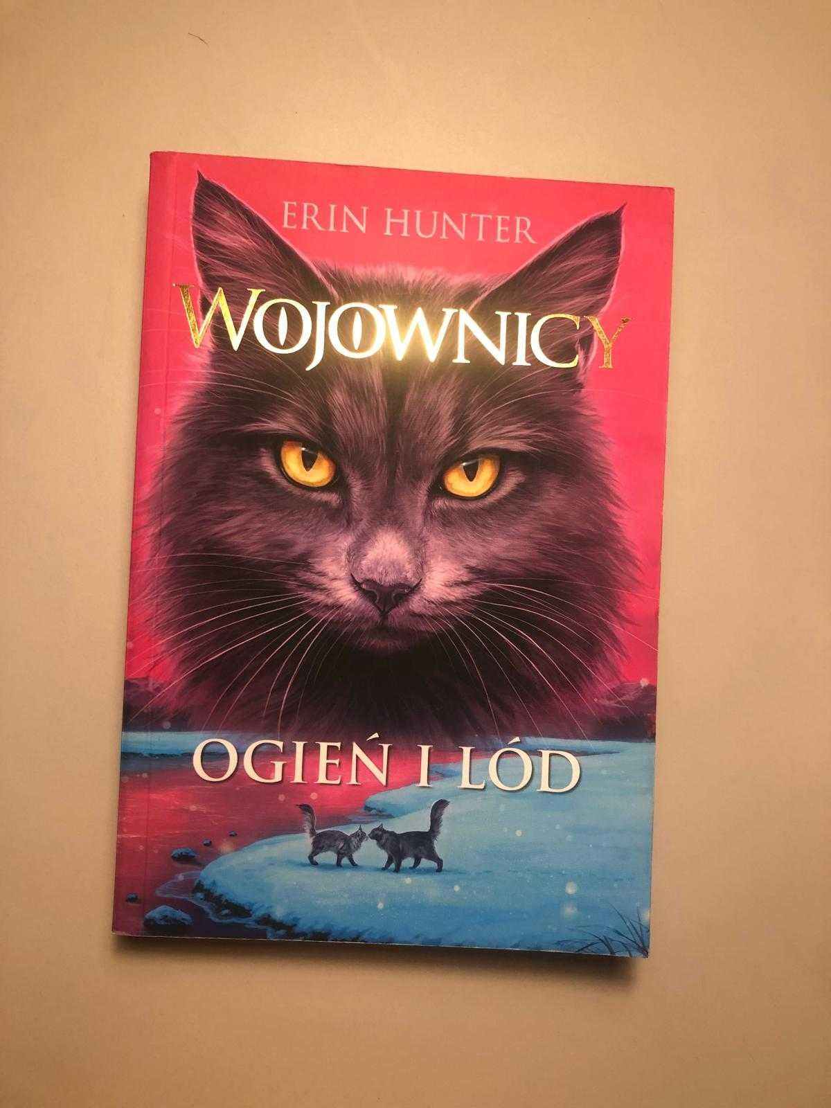 Książki z seri wojownicy-Erin Hunter PIERWSZA SERIA 1 i 2