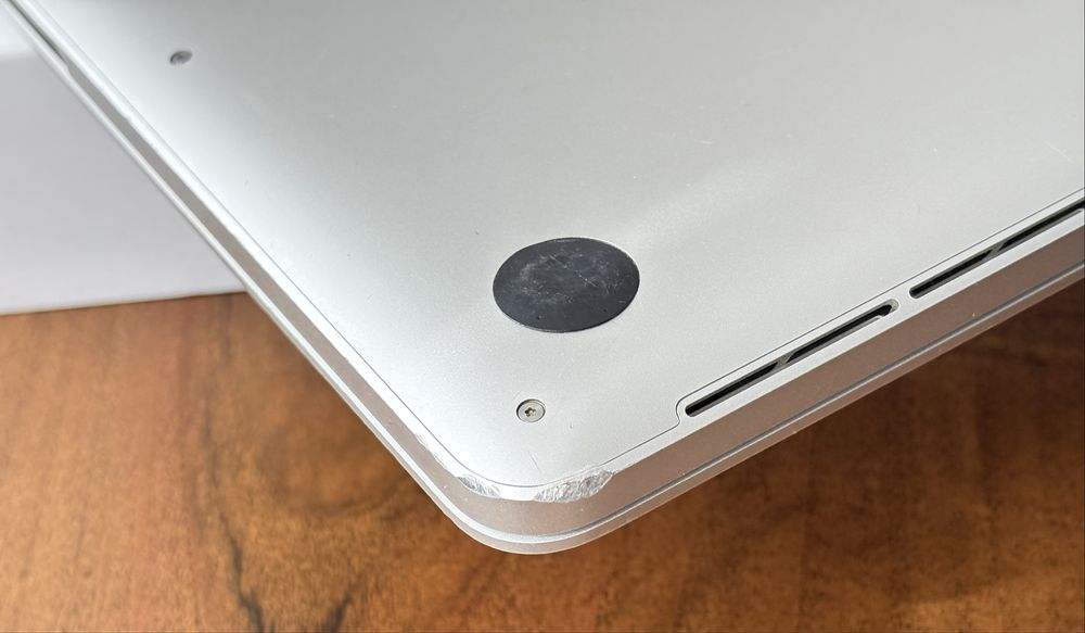 Apple Macbook Pro 13’’ 2015р. 8Gb/256Gb/1,5Gb + офіц. MS Office