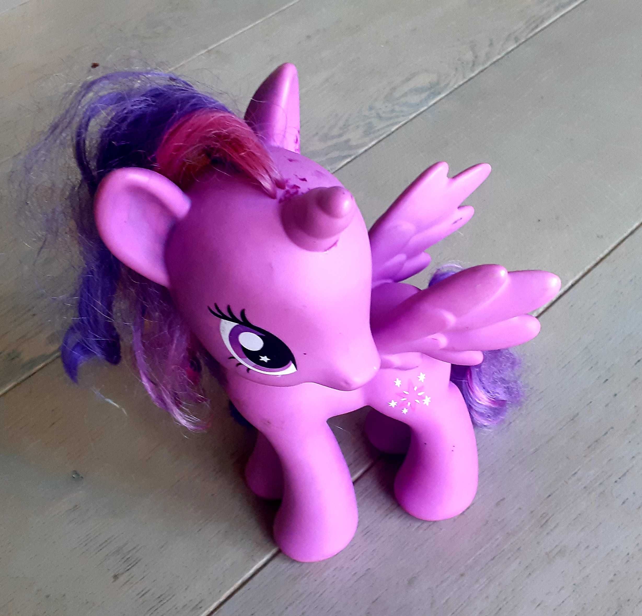 Oryginalny kucyk My Little Pony/Hasbro C-029A 15 cm