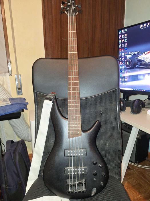 Baixo Ibanez SR305SB 5 cordas
