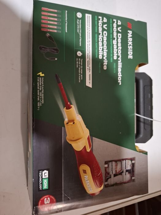 APARAFUSADORA 4V Parkside para alta tensão