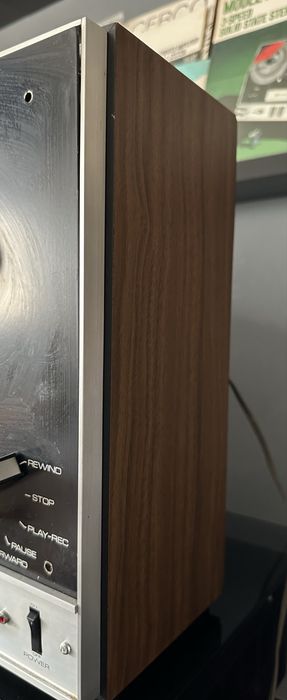 JVC (NIVCO) Model TD-694U 3-SPEED Solide State Stereo Tape Deck