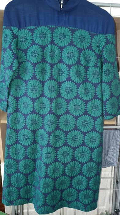 Жіноча цікава сукня