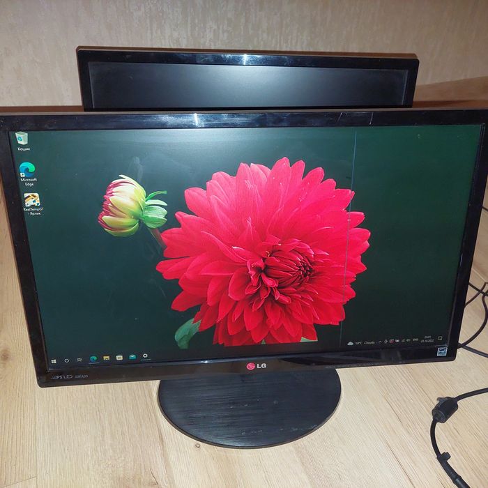 Монитор 23" LG 23EA53T-P, fullhd, ips, 75гц,  нюанс  пару полосок чорн