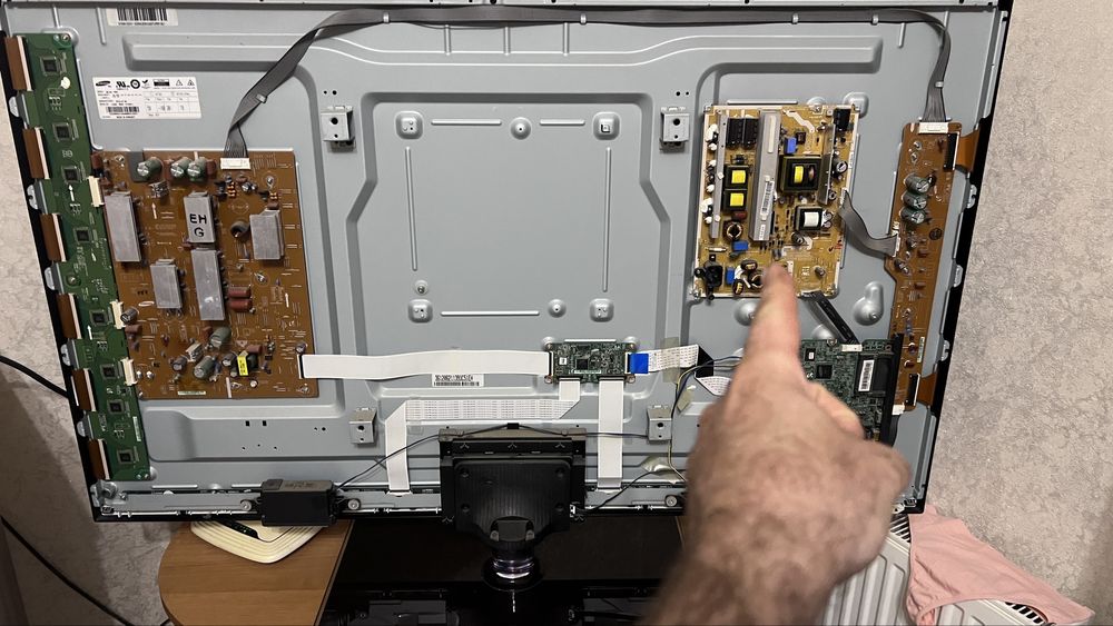 Samsung ps51e497 на звпчатини