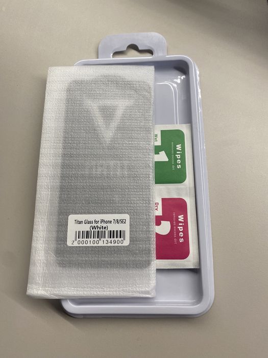 нове захисне скло на айфон 7, не використовувала!