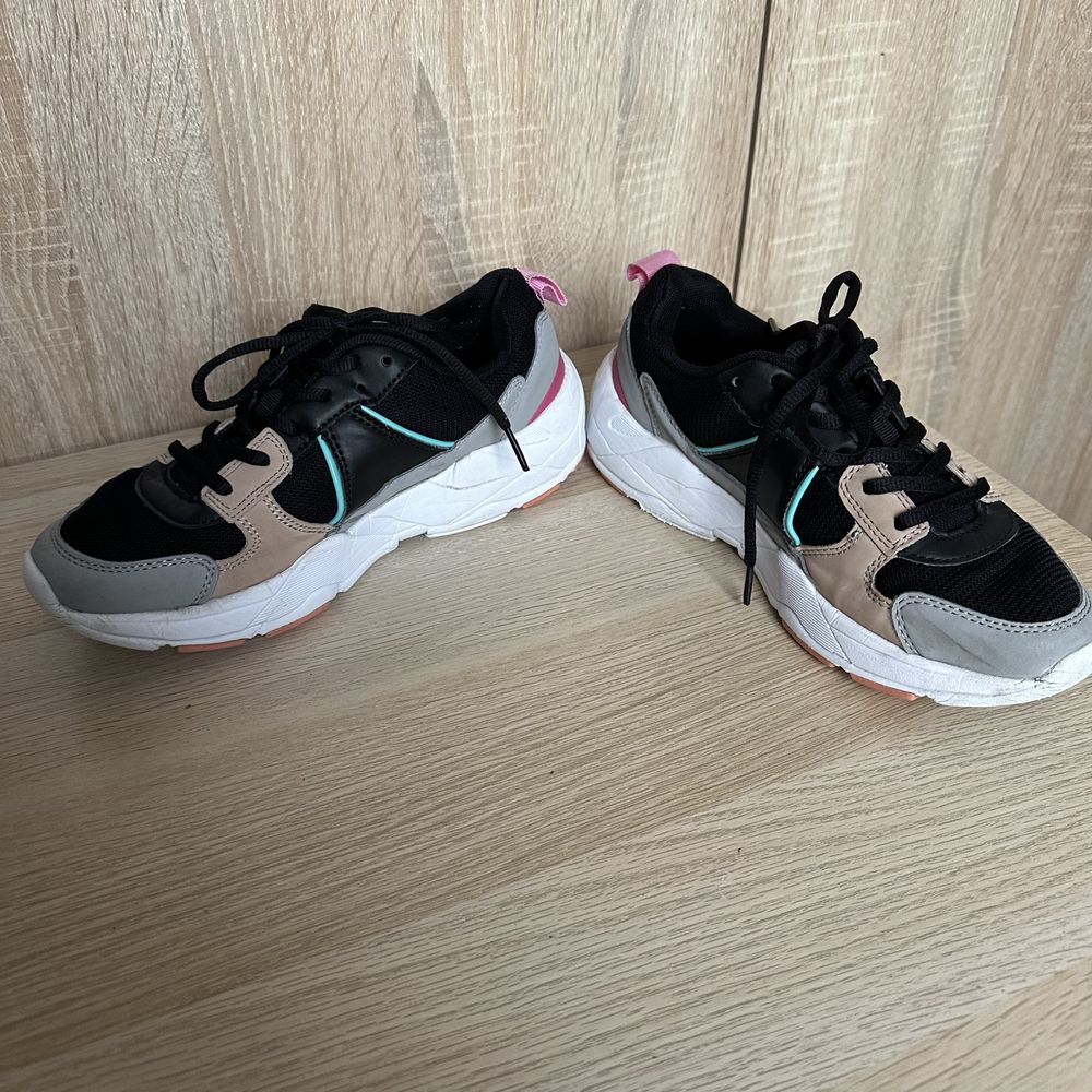 Buty adidasy 38 dla dziewczyny