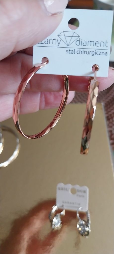 Różne ładne kolczyki nowe stal szlachetna