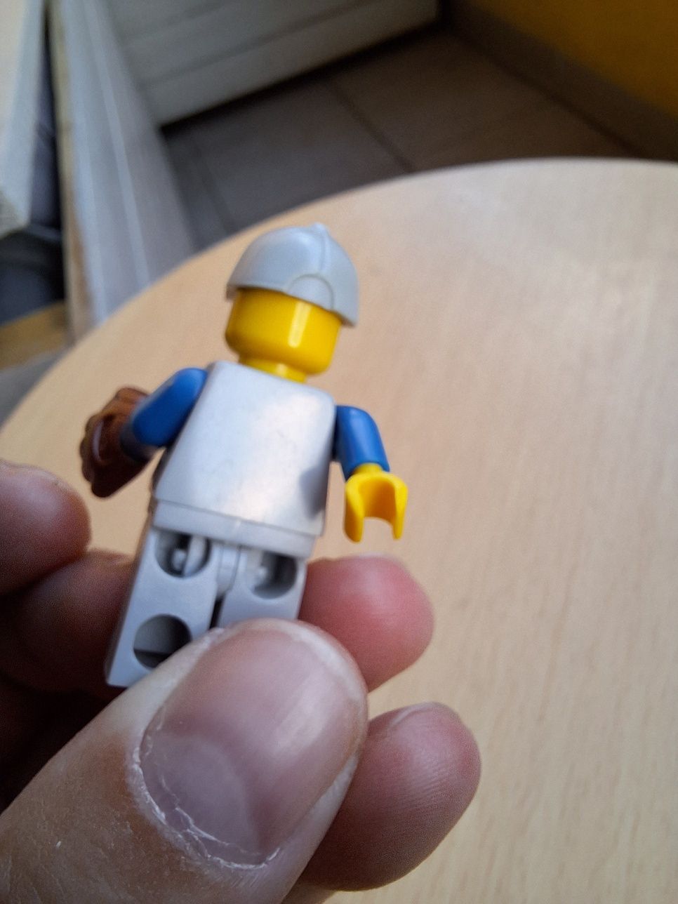 Lego minifigures col10-13 baseball fielder